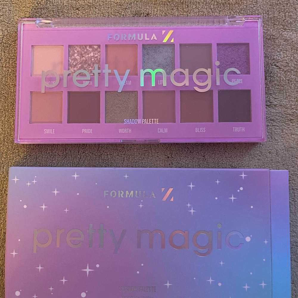Pretty Magic Shadow Palette